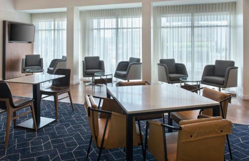 Calverton Hotel | Courtyard by Marriott Silver Spring North/White Oak