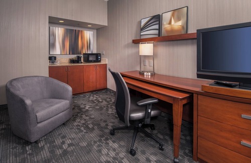 Chantilly Hotel | Courtyard by Marriott Washington Dulles Airport Chantilly