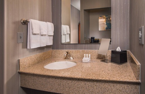 Chantilly Hotel | Courtyard by Marriott Washington Dulles Airport Chantilly