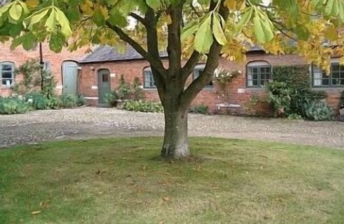 Malpas Cottage | Courtyard Cottage In Beautiful Rural Location(Offers Available)
