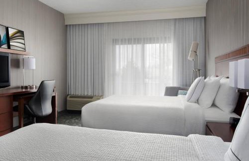 East Syracuse Hotel | Courtyard Syracuse Carrier Circle