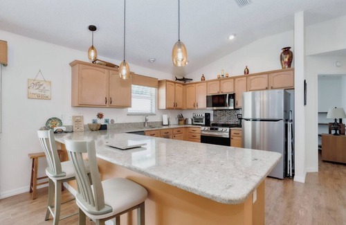 Duval House | Courtyard Villa in the Heart of The Villages