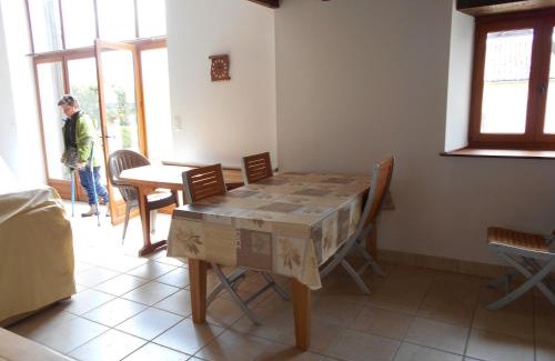 Nanteuil-de-Bourzac House | Coutancie