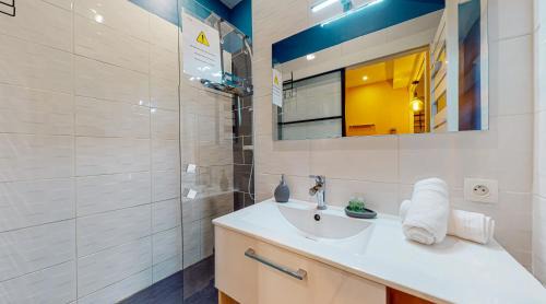 Carmes Apartment | COUTELIERS - Hypercentre Carmes - Métro à 4min