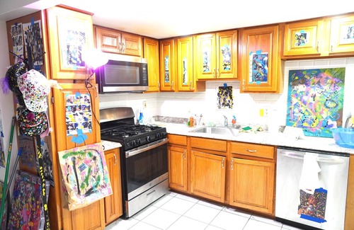 North Bergen Apartment | Couture Room in West NY, Close to New York City