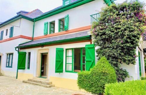 Covas Ski Chalet | Covas Seabreeze Cottage