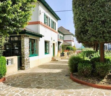 Covas Ski Chalet | Covas Seabreeze Cottage
