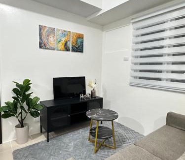 Santa Mesa House | Covent Garden Condominium