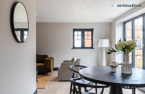 Covent Garden Apartment | Covent Garden Inter Designer Luxury 4 Bed Apartment