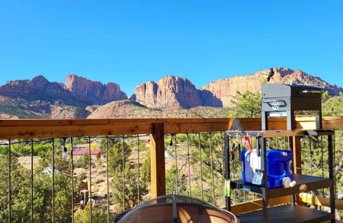 Hildale House | Covered Wagon with A/C at Zion View Camping