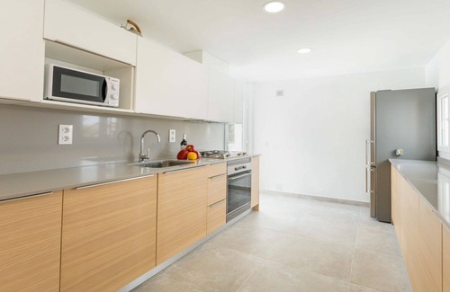 Campos Apartment | Coves - apartment on the beach with air conditioning and internet