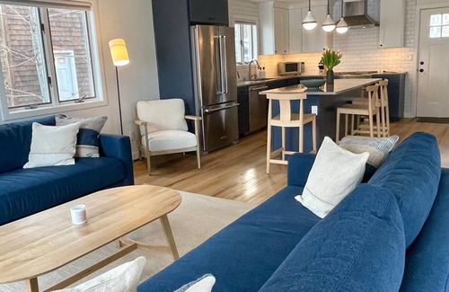 Sebascodegan Island House | Coveside! Designer decor, waterfront, AC, 2 Bedroom in Harpswell.
