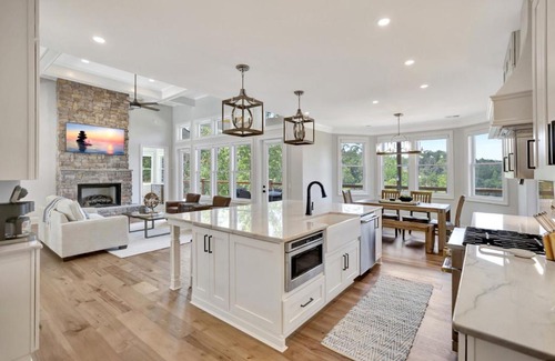 Six Mile House | Coveside Lane
