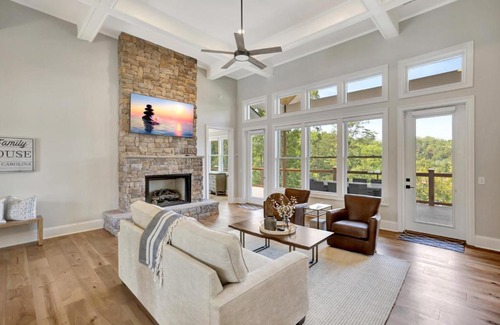 Six Mile House | Coveside Lane