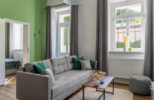 Outer Neustadt Apartment | CoView - Dresden Neustadt - Küche - Terrasse - Highspeed Wlan