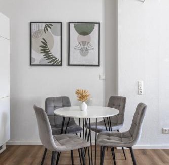 Outer Neustadt Apartment | CoView - Dresden Neustadt - Küche - Terrasse - Highspeed Wlan
