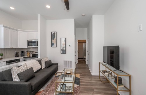 Covington Condo | Covington Charm 201 | Minutes from attractions!