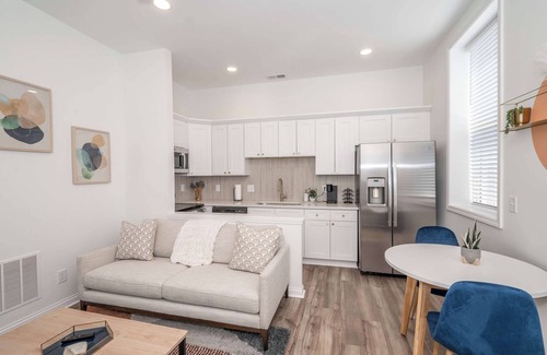 Covington Condo | Covington Charm 202 S