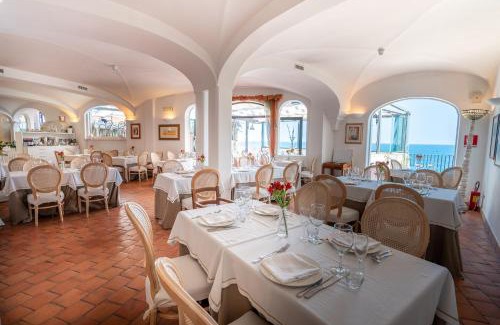 Polignano a Mare Hotel | Covo dei Saraceni