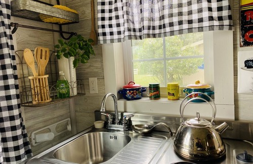 Joseph Cottage | Cow Camp: A Quiet Cozy Cottage w Mountain Vistas & A River Runs Through It
