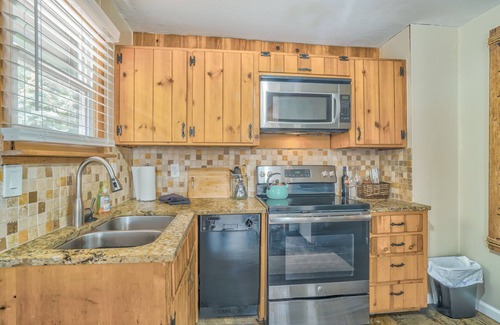 Cascade-Chipita Park House | Cowboy Cabin