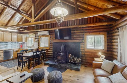 Pinetop House | Cowboy Cabin