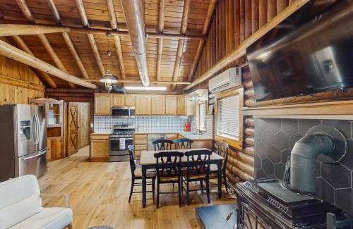 Pinetop House | Cowboy Cabin
