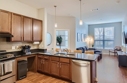 The Gulch Apartment | Cowboy Take Me to Broadway - 2bed/2bath