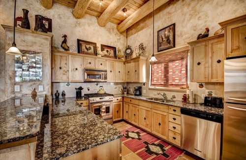 Tesuque House | Cowboy Villa | Scenic View, Pool + Hot Tub Access