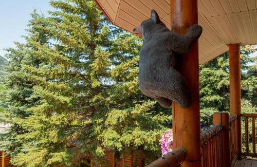 Jackson Cabin | Cowboy Village Resort