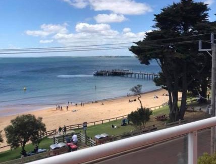 Cowes Apartment | Cowes Beachfront Retreat