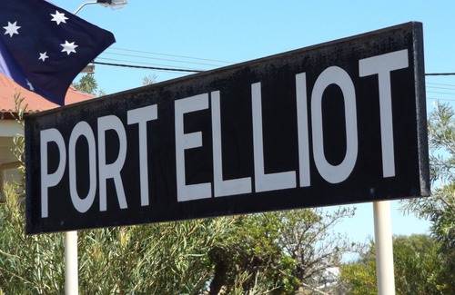 Port Elliot House | Cowsley House - Port Elliot