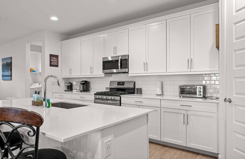 Mesa del Oro House | Coyote Sunset Retreat in the Desert - BBQ & Tennis