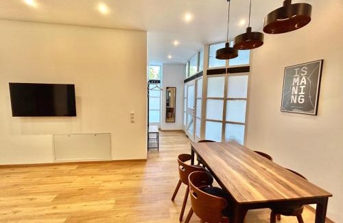 Munchen District Apartment | COZEE - Design-Wohnung mit Parkplatz zwischen München und Flughafen MUC