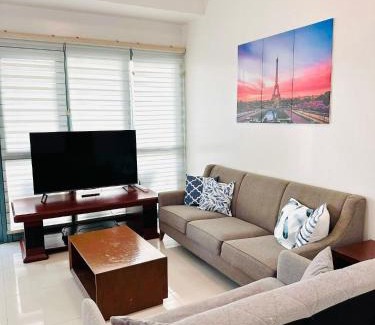 Bonifacio Global City Apartment | COZI 2 Bedroom Serene Uptown Condo Grand Hyatt BGC