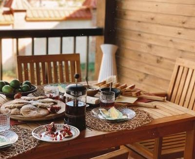 Ambrolauri Villa | Coziest Cabin in Racha , Sakhluka Rachashi