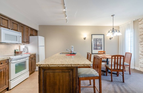 Oro-Medonte Apartment | Cozy 1 BDR Retreat near Horseshoe Valley Resort