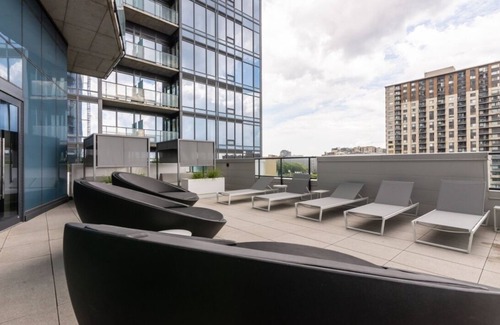 Downtown Montreal Condo | Cozy 1 Bed Apartment in AAA Location Downtown Montreal
