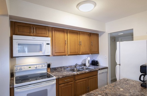 Sarasota Condo | Cozy 1 bed beach condo on beautiful Lido Beach!