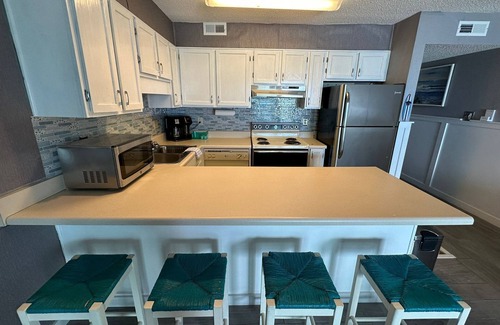 Ash Condo | Cozy 1-bedroom North Myrtle Beach Oceanfront Condo with Pool