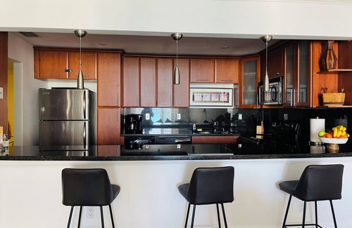 Sunny Isles Beach Apartment | Cozy 1-bedroom apartment in fabulous Sunny Isles Beach with WiFi, fitness room