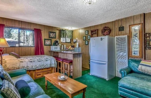 Zephyr Cove Ski Chalet | Cozy 1-Bedroom 4 plex Chalet with Fireplace & Kitchenette. NO PETS.