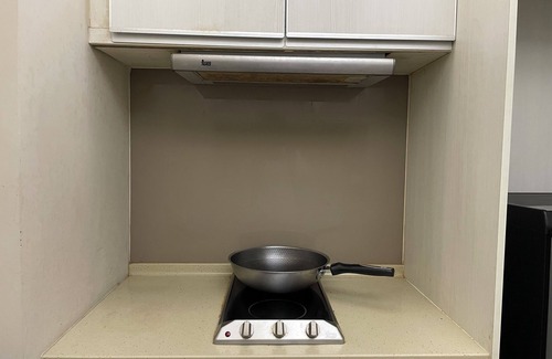 Bukit Bintang House | Cozy 1-bedroom apartment in wonderful Kuala Lumpur with AC, WiFi, fitness room