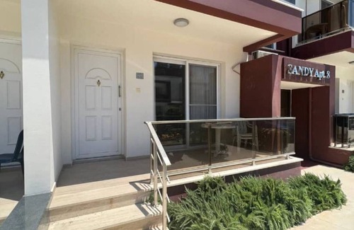 Trikomo Apartment | Cozy 1-bedroom apartment in Iskele with WiFi, AC, pool and restaurant