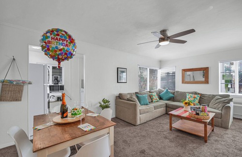 North Beach Apartment | Cozy 1-bedroom apartment in lovely Miami Beach steps away from the beach