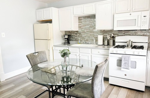 Westwood Apartment | Cozy 1-bedroom apartment with AC and WiFi. Cozy and stylish space offers comfort