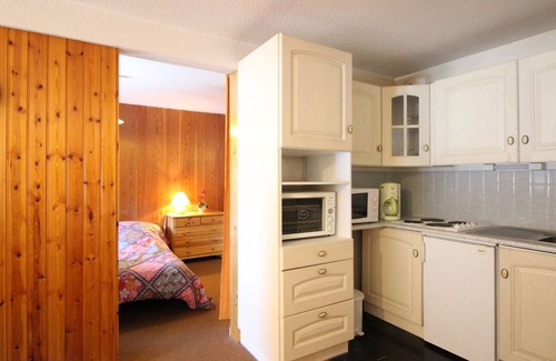 Mont-Dore Apartment | Cozy 1-Bedroom Apartment by Mont-Dore Slopes - Sleeps 6, Fully Equipped, No Pets