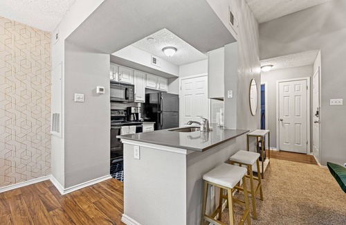 North Arlington Apartment | Cozy 1-bedroom apartment with WiFi, AC in charming Arlington