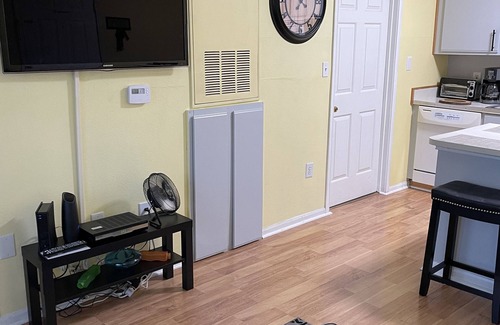 Clearwater Condo | Cozy 1/bedroom apartment w/heated pool, gym, close to Clearwater Beach!