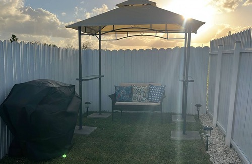 Florida City Apartment | Cozy 1-bedroom apartment in fantastic Homestead with WiFi, AC